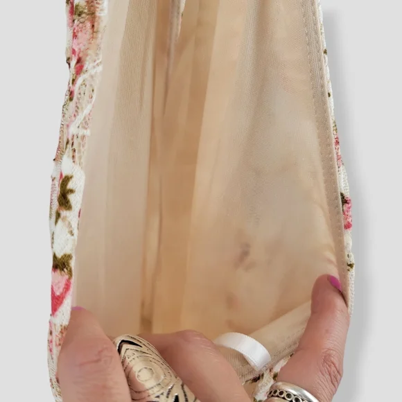 SAGE THE LABEL Four Letters Floral Lace Midi Dress Cream - Picture 5 of 16